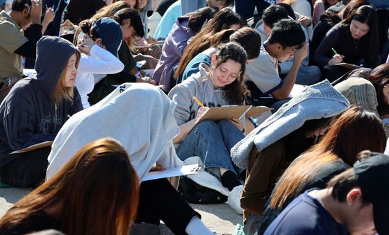 한글백일장 '한자 한자 진지하게'