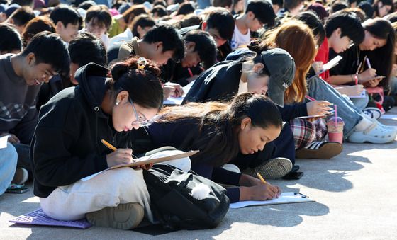 외국인 학생들의 한글백일장