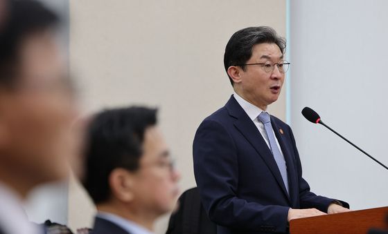 [국감] 업무 보고하는 이억원 위원장