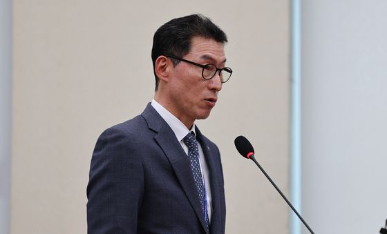 [국감] 업무 보고하는 박상진 한국산업은행 회장
