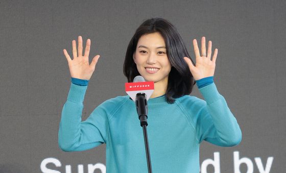 배우로 BIFF 찾은 아이오아이 김도연