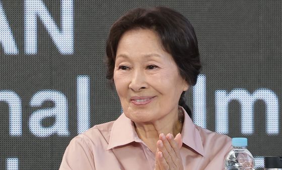 '85세' 김혜자, BIFF 관객들과 만나는 특별한 순간