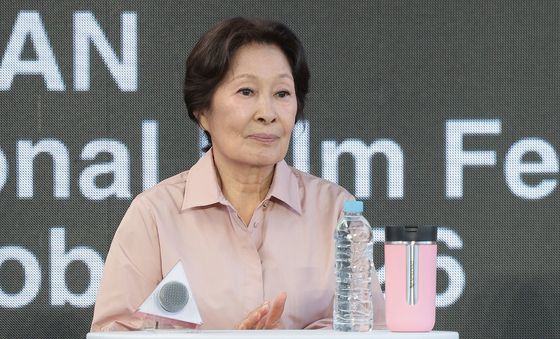 BIFF 팬과 만난 김혜자