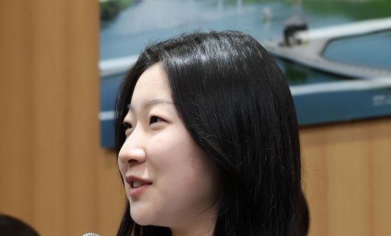 아시안게임 소감 밝히는 반효진