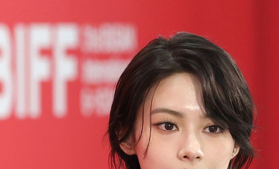 '아름다운 초저녁달' 안자이 세이라