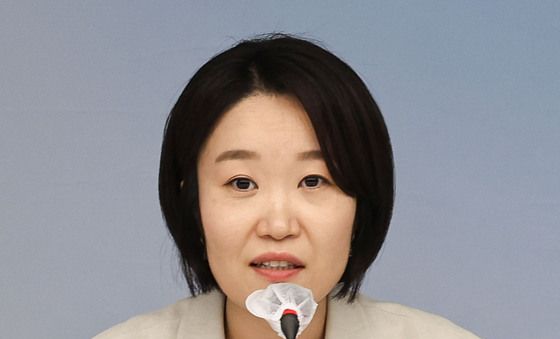 중소기업계와 소통하는 이소영 장관