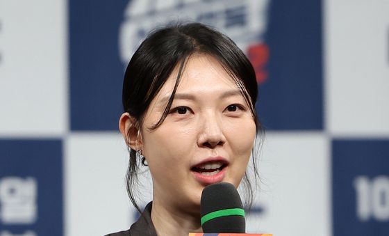 인사말 하는 양효진 해설위원