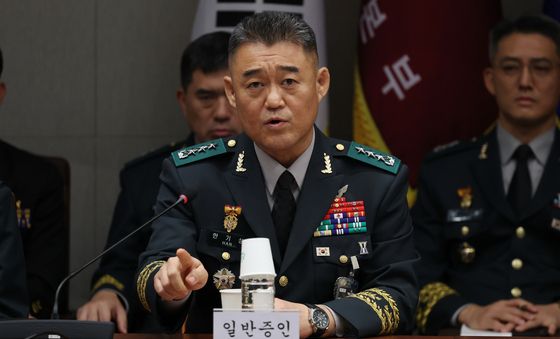 [국감] 답변하는 한기성 전 육군 제1군단장