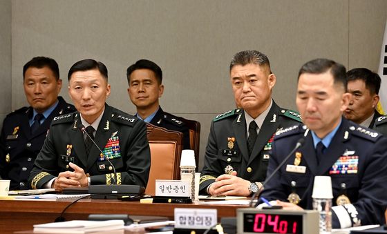 [국감] 답변하는 김성민 한미연합 부사령관