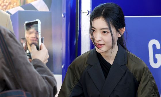 배강희, 사랑스러운 배꼽 인사