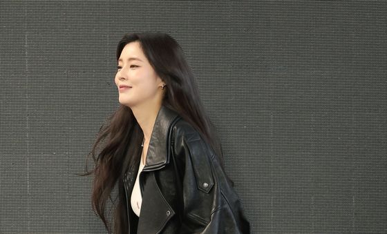 이선빈, 팬들 곁으로