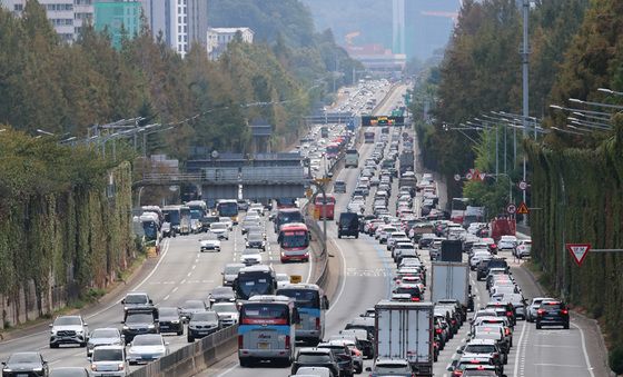 한글날 연휴 '고속도로 정체'