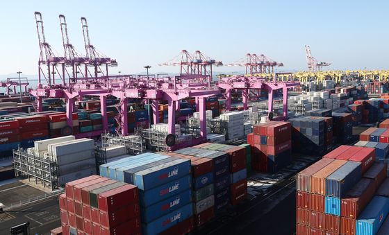 반도체 호조에 1월 수출액 역대 최고치