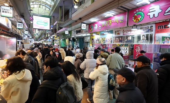 설 명절 앞두고 소상공인·전통시장 경기전망 상승에 '기대'