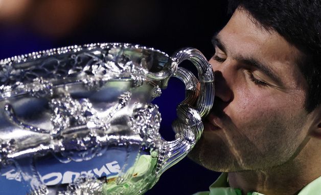 '호주오픈 우승' 알카라스, 최연소 그랜드 슬램