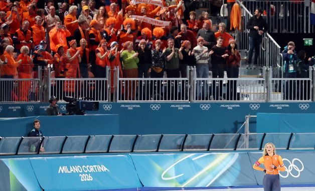 기뻐하는 유타 레이르담