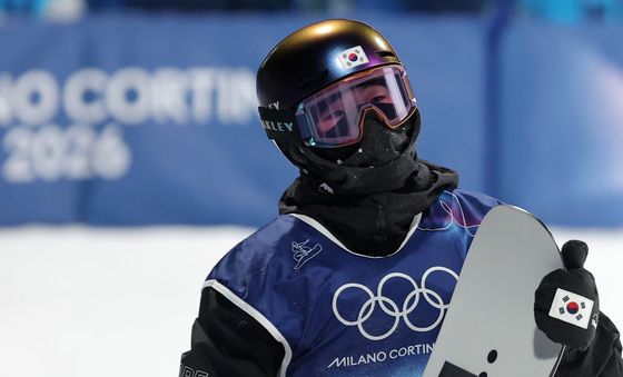 아쉬워하는 유승은