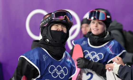 아쉬움 표하는 유승은