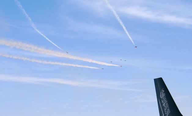 공군 블랙이글스, 사우디 방산전시회서 에어쇼 펼쳐
