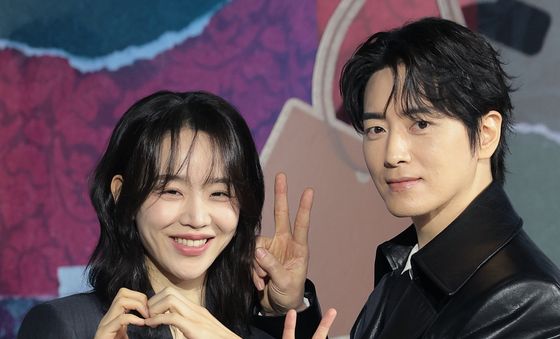 '레이디 두아' 신혜선과 이준혁