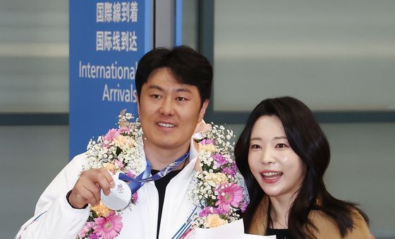 금의환향 김상겸, 사랑하는 아내와 함께