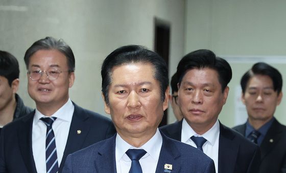 정청래 '비공개 의총 종료'