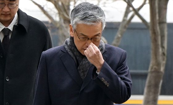 생각에 잠긴 최상목 전 부총리