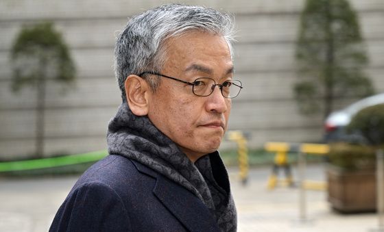 첫 공판 출석하는 최상목 전 경제부총리