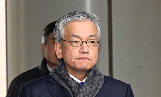 첫 재판 향하는 최상목 전 경제부총리