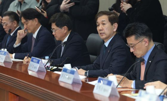 간담회 발언하는 황성엽 금융투자협회장