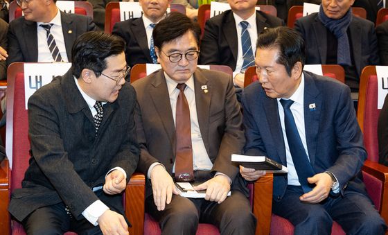 대화 나누는 정청래·박찬대