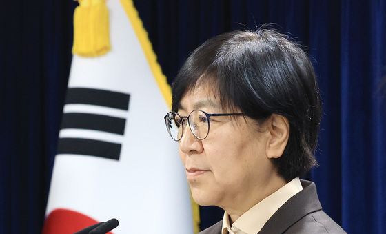 의사인력 양성규모 발표하는 정은경 장관