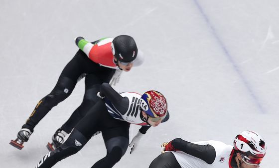 여유롭게 질주하는 윌리엄 단지누