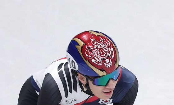 황대헌, 조2위로 준준결승 진출