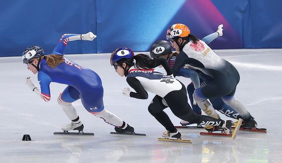 자리 싸움하는 김길리