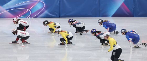 혼성 계주 준결승 질주하는 대한민국