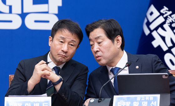 대화 나누는 한병도·황명선