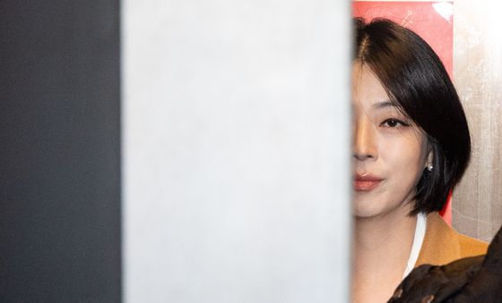 배현진, 윤리위 출석…"힘든 '고성국' 숙제, 용기 있게 해내"