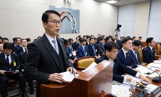 업무보고하는 최원호 원안위원장