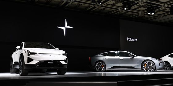 한국 상륙한 폴스타3·5