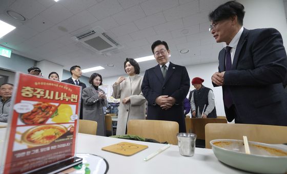 이재명 대통령 내외, 그냥드림 나누면 코너 방문