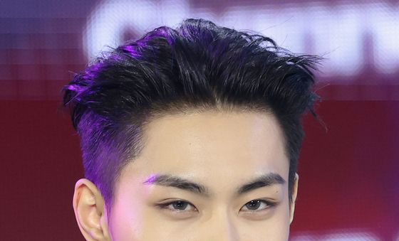 엔하이픈 정원, 브이라인 미남