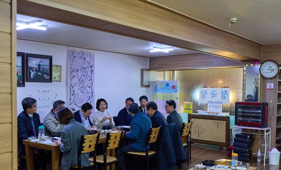 이재명 대통령, 전통시장 점심식사