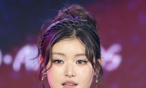 디 어워즈 참석한 아테나