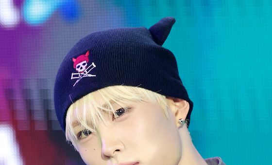 디 어워즈 참석한 넥스지 휴이