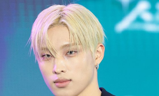 디 어워즈 참석한 피원하모니 기호