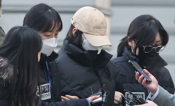 '약물 든 음료' 살해 용의자, 묵묵부답