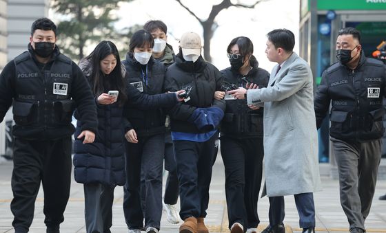 '약물 든 음료' 잇따른 변사체, 20대 용의자 영장심사