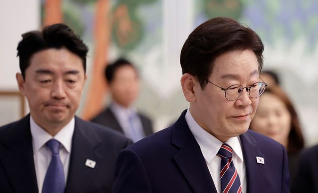 이재명 대통령 '수석보좌관회의 참석'