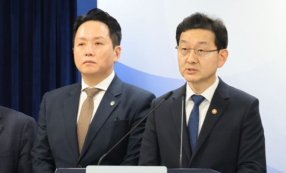 헌법존중 정부혁신 TF 조사결과 발표하는 윤창렬 국무조정실장
